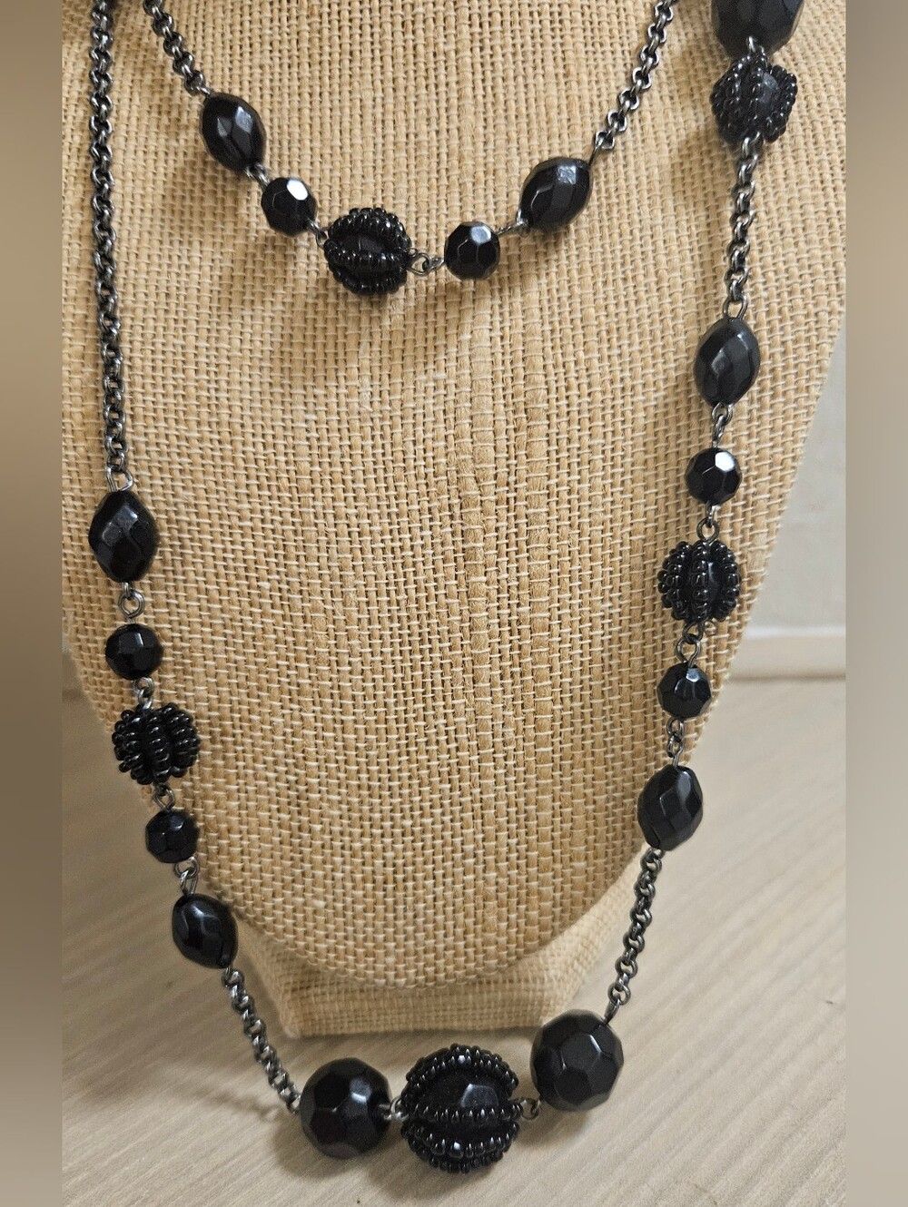 VINTAGE Avon LONG 40” Opera Length LUCITE BLACK BEAD NECKLACE CHAIN